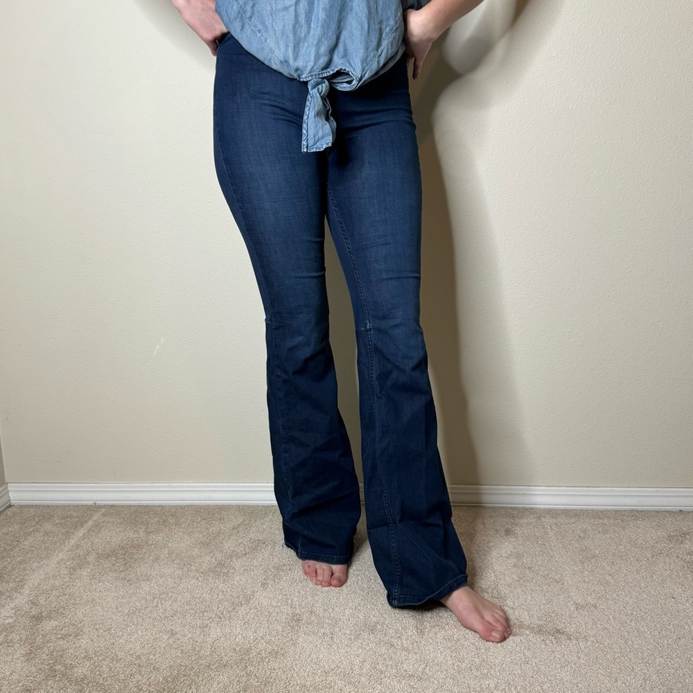 Bell bottomed stretch jeans